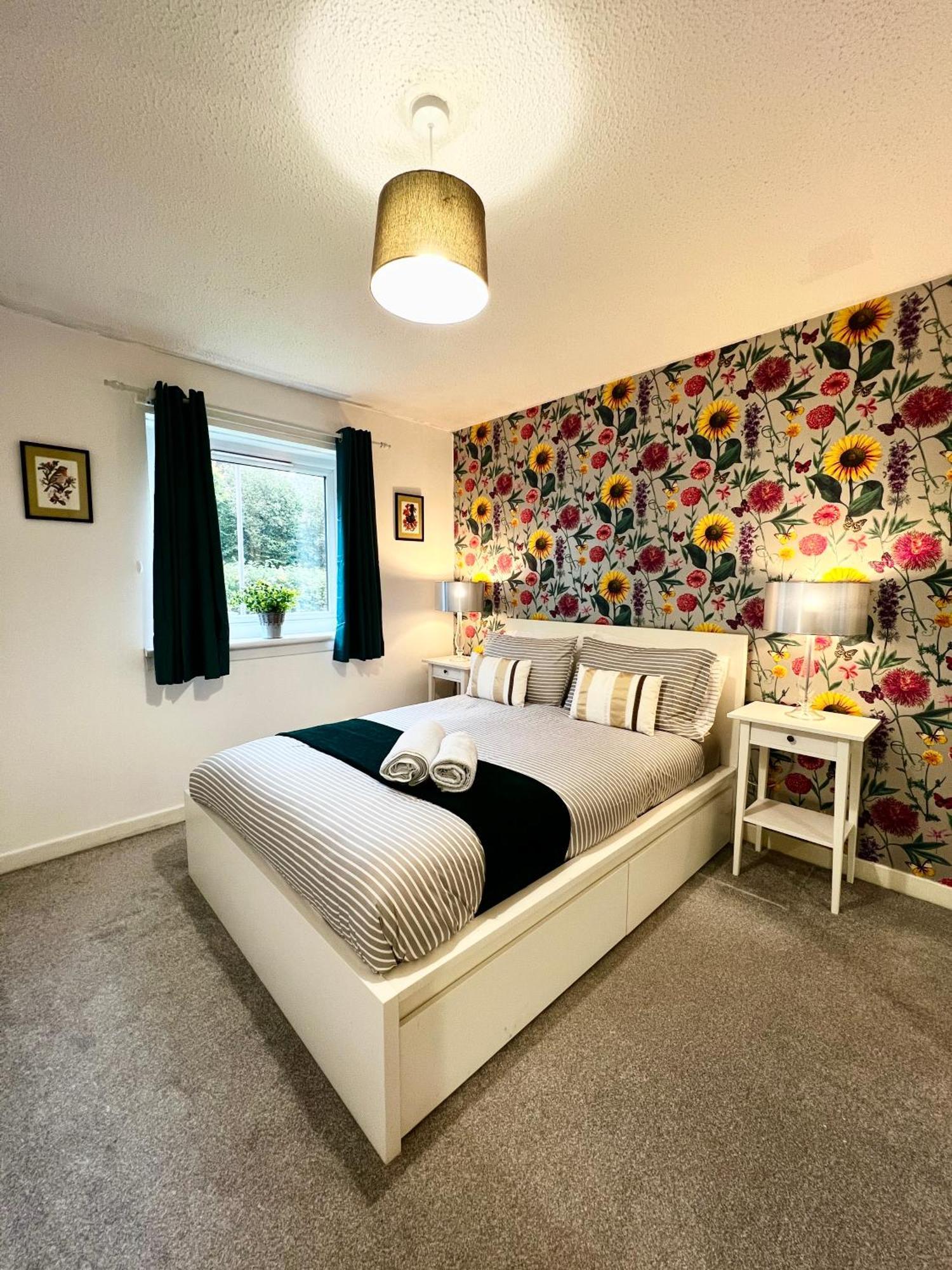 Ground Floor Flat With Free Parking & Wifi Daire Glasgow Dış mekan fotoğraf